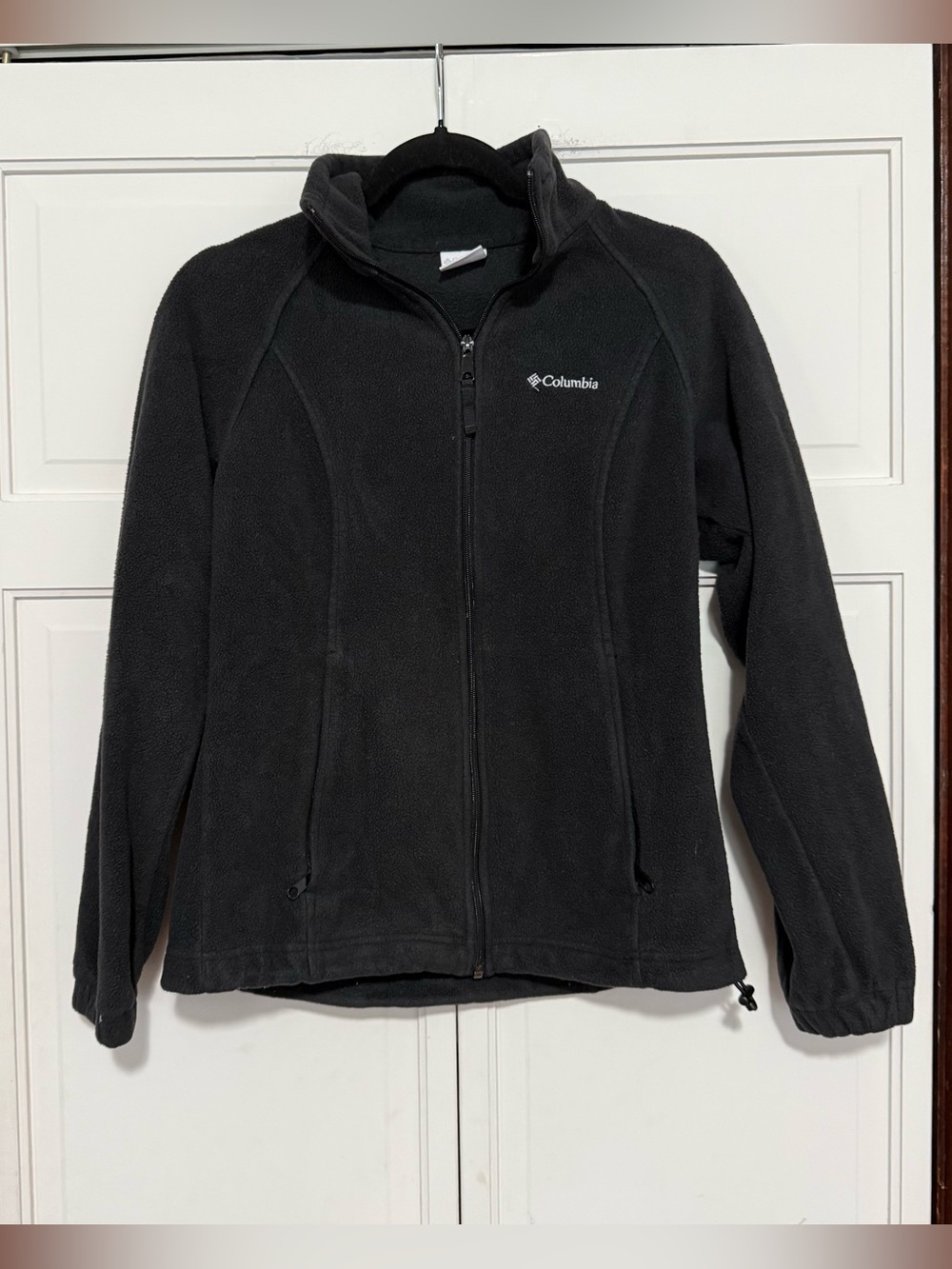 Columbia women’s black fleece full zip jacket size small